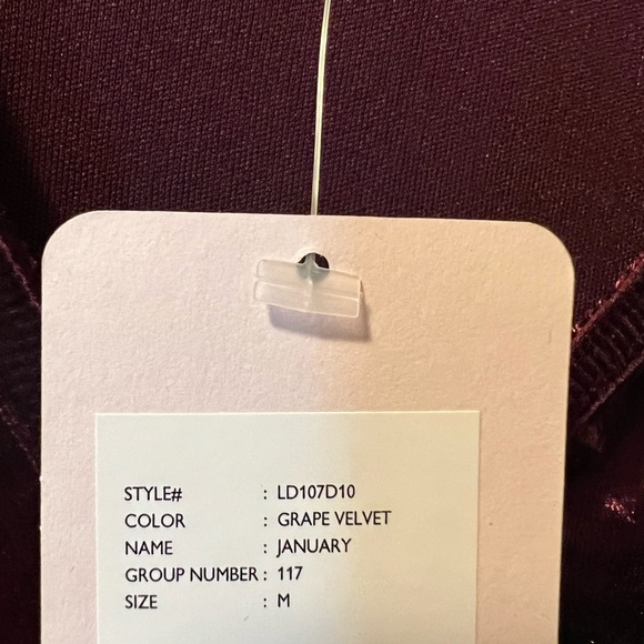 Chelsea and Violet velvet dress - Picture 4 of 5